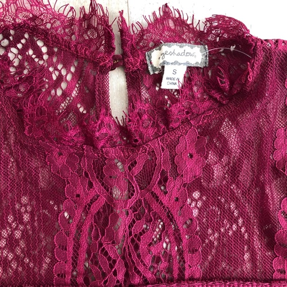 Lace top - Picture 2 of 4